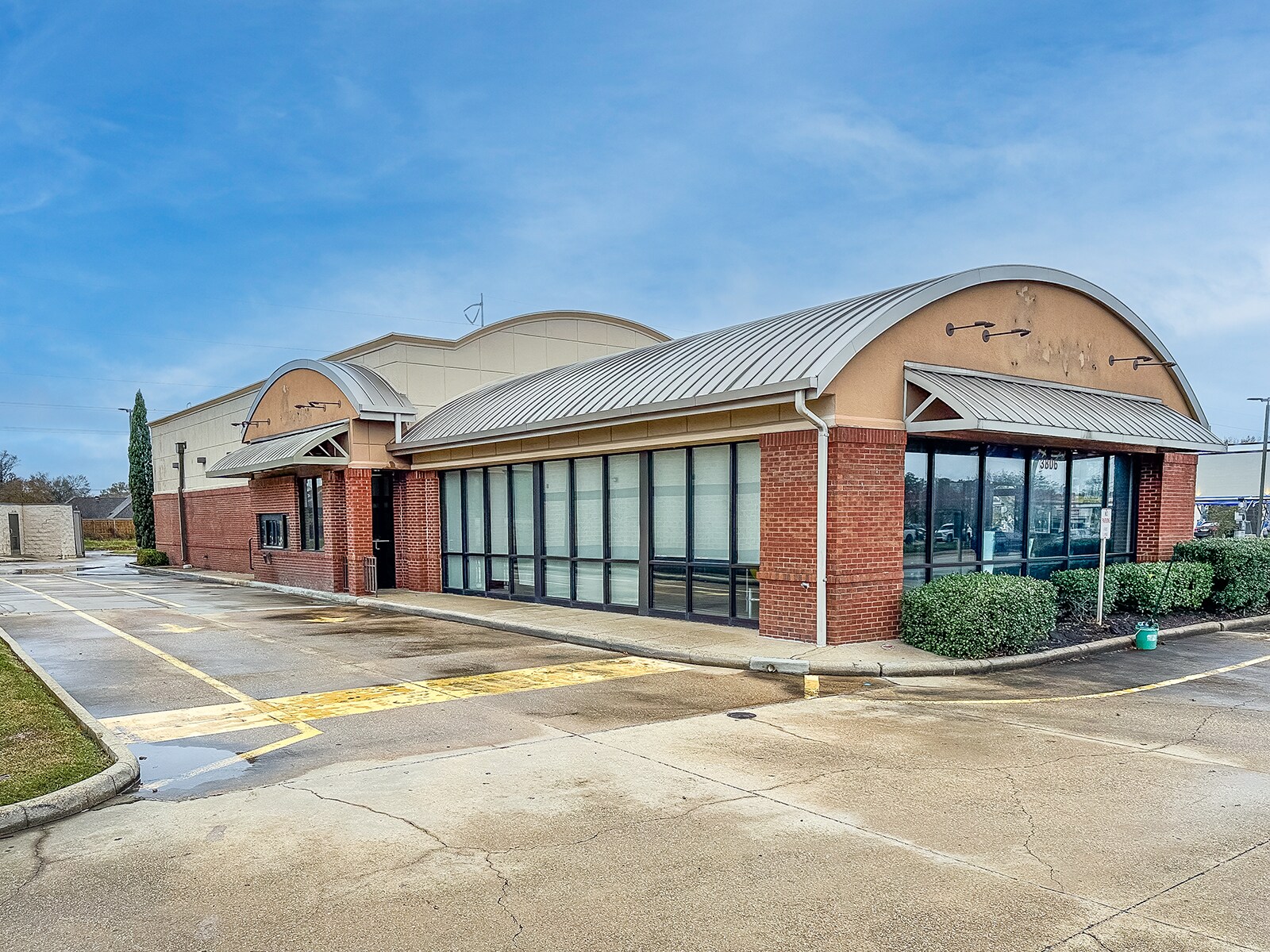 3806 Ambassador Caffery Pky, Lafayette, LA for Sale