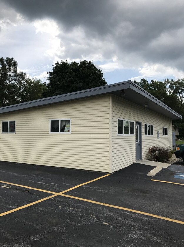 1741 W Old Ridge Rd, Hobart, IN for Rent