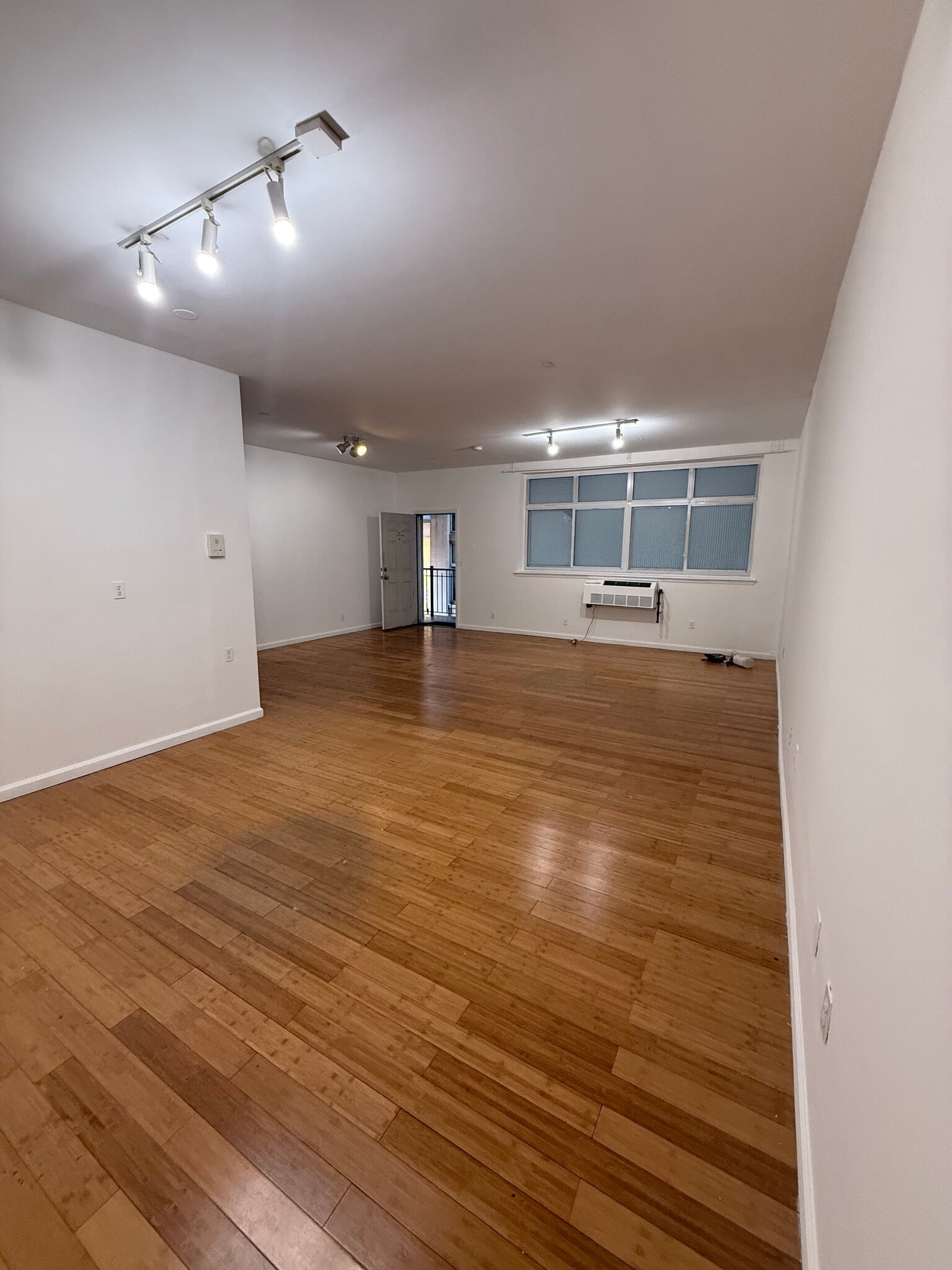 231 Norman Ave, Brooklyn, NY for Rent