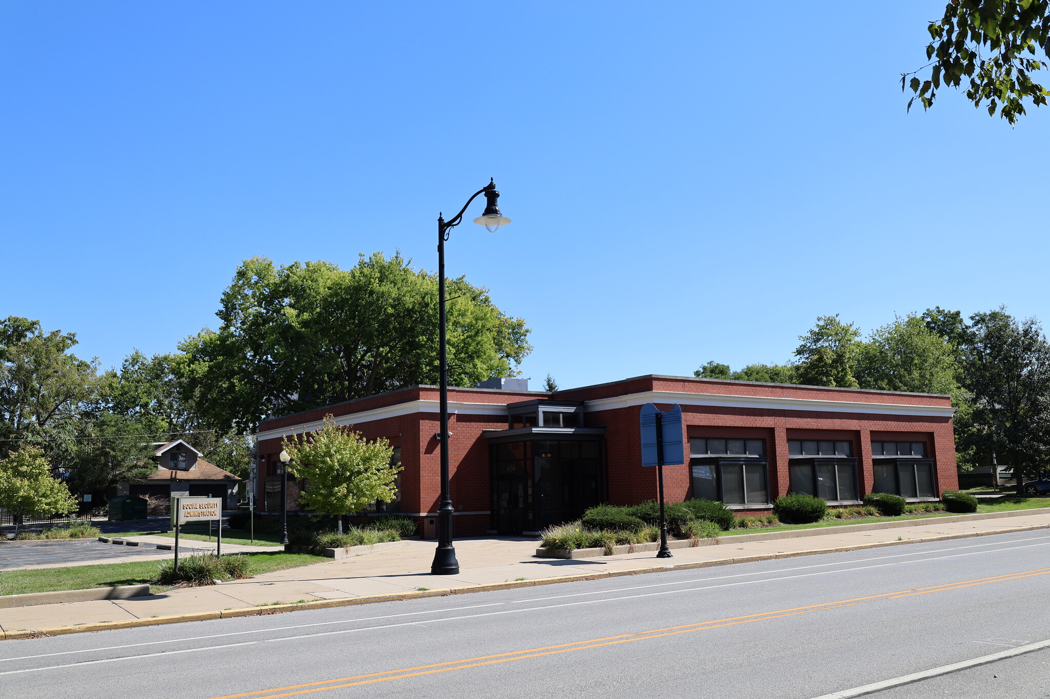 636 Pine St, Michigan City, IN for Sale