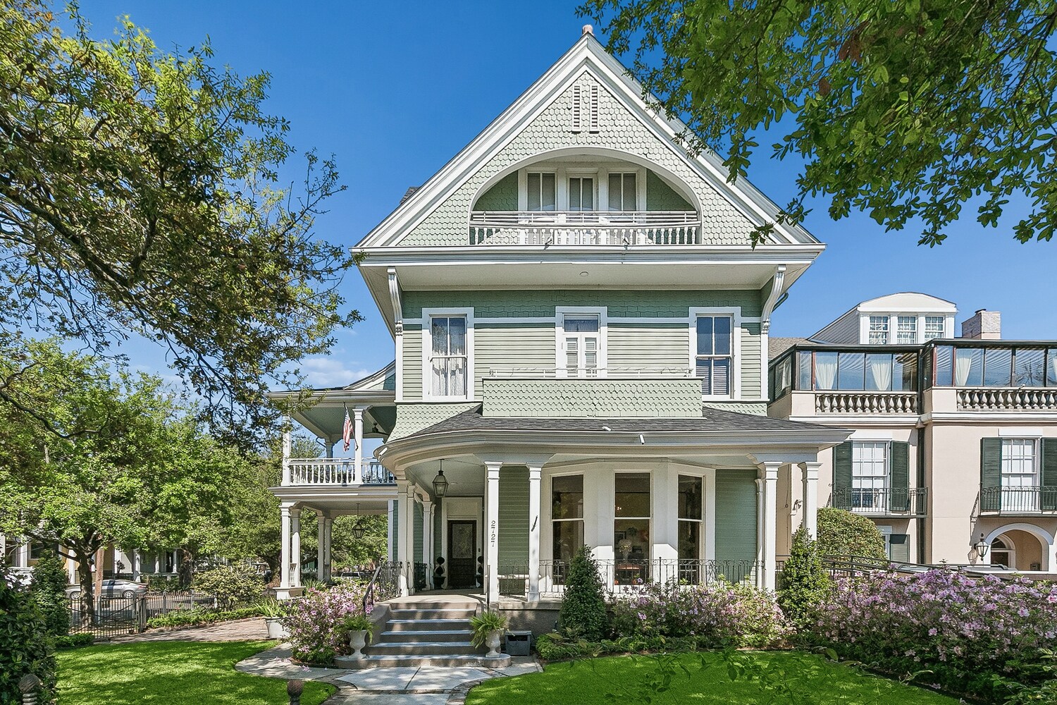 2727 Saint Charles Ave, New Orleans, LA for Sale