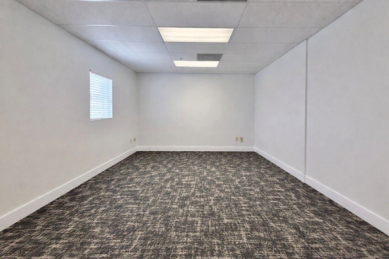 11820 Miramar Pky, Miramar, FL for Rent