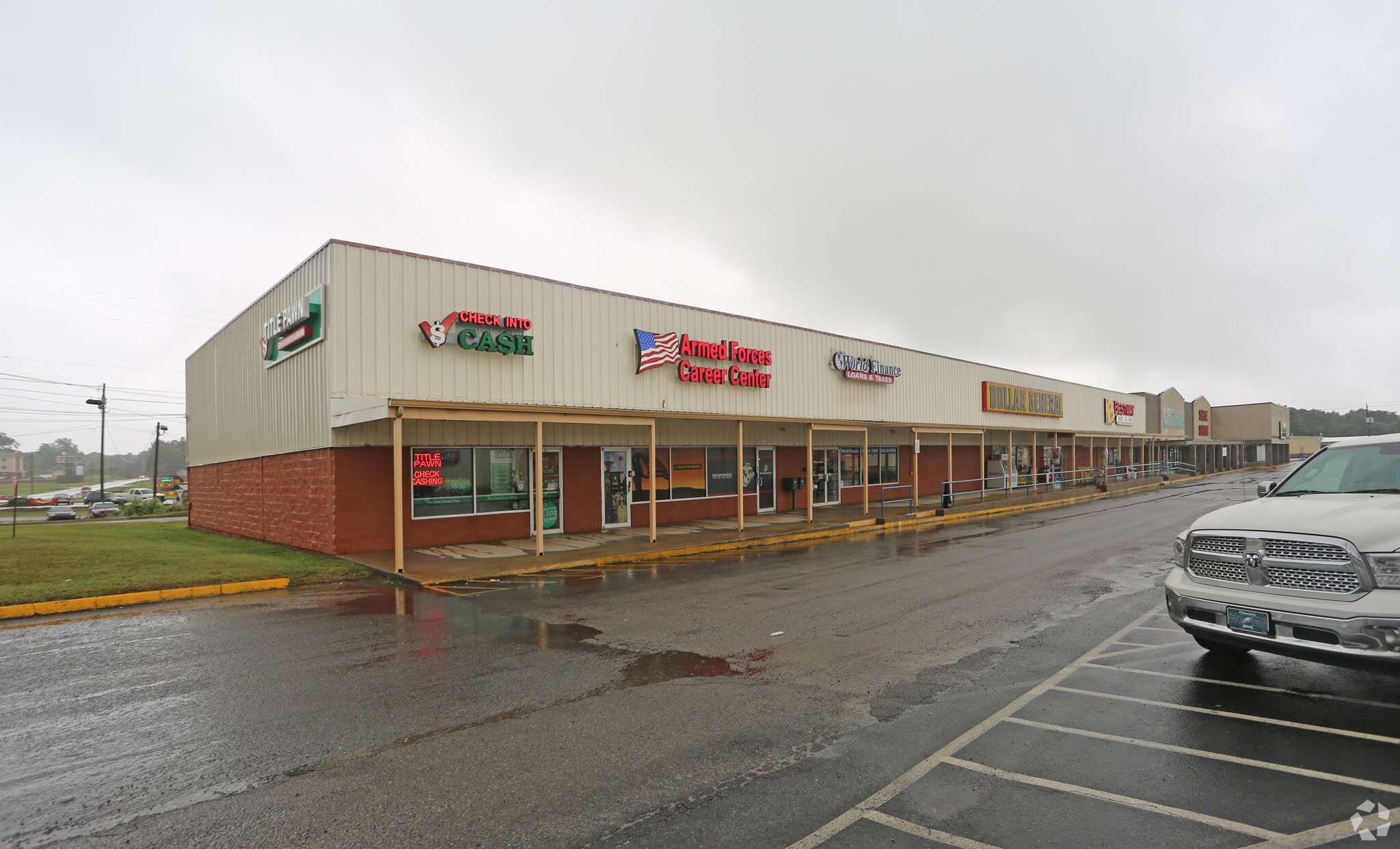 803 E Battle St, Talladega, AL for Rent
