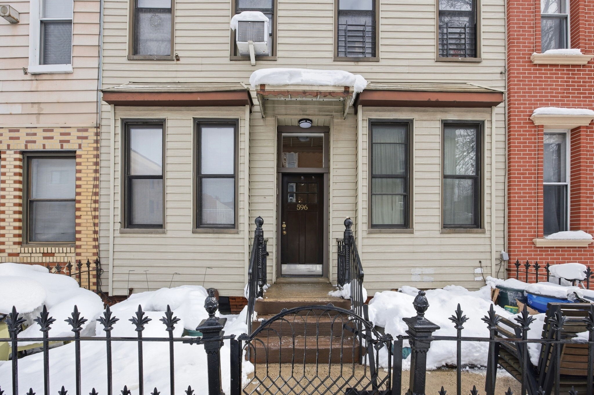 596 Humboldt St, Brooklyn, NY for Sale