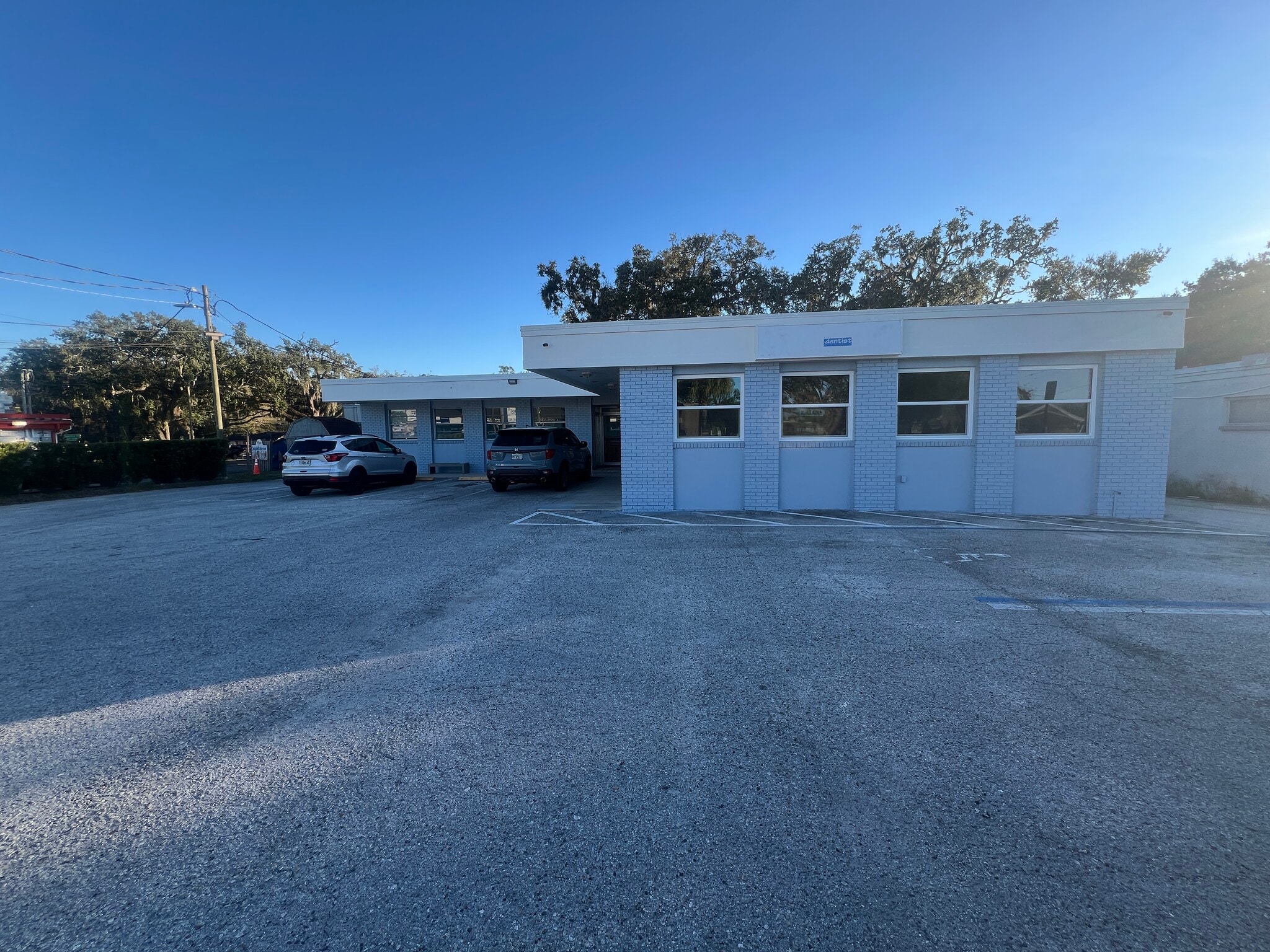 111 W Robertson St, Brandon, FL for Rent