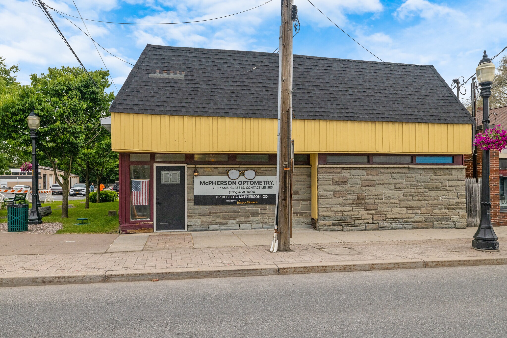 105 N Main St, North Syracuse, NY for Sale