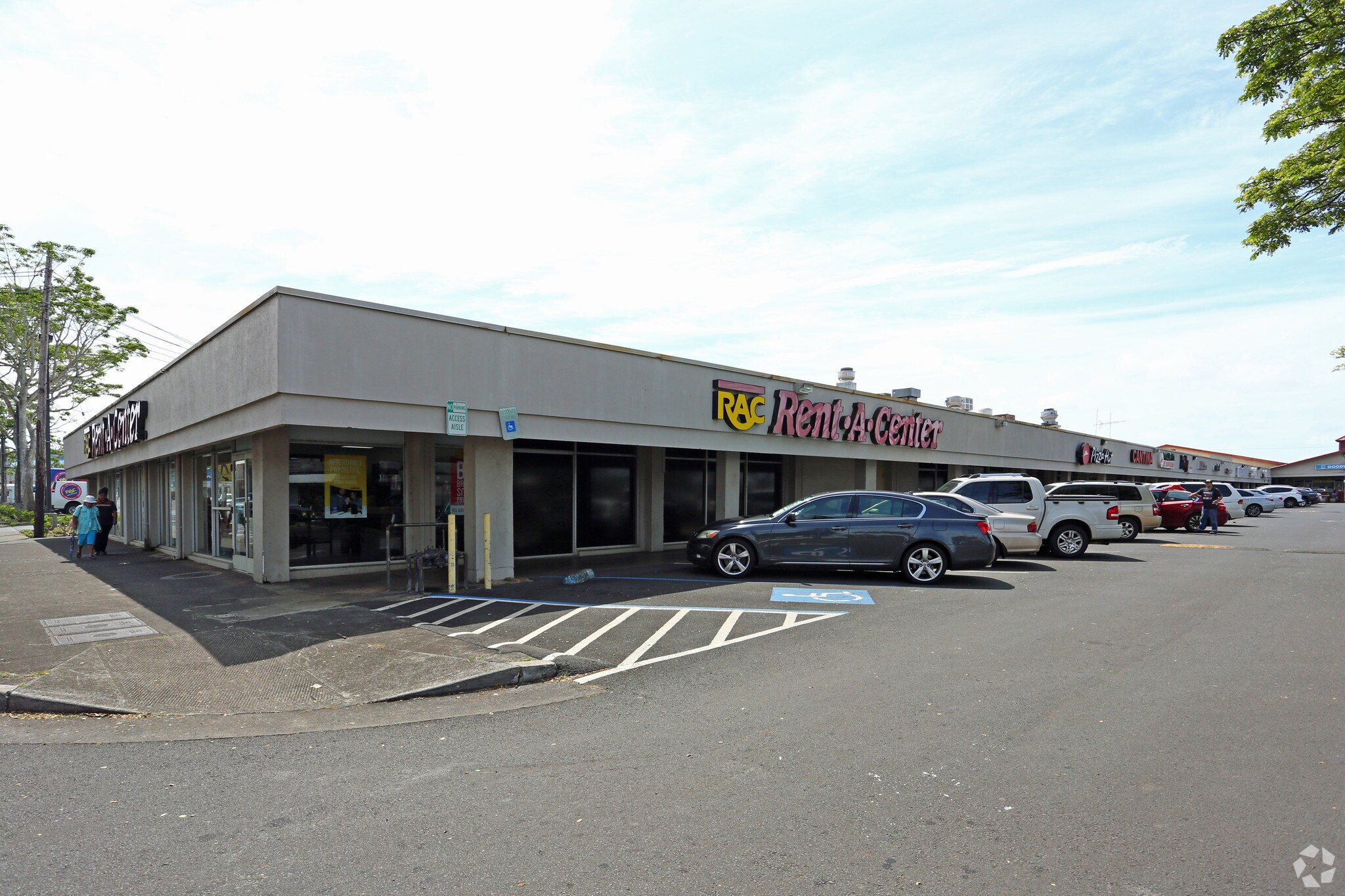 823 California Ave Wahiawa, HI 96786 Shopping Center Property for