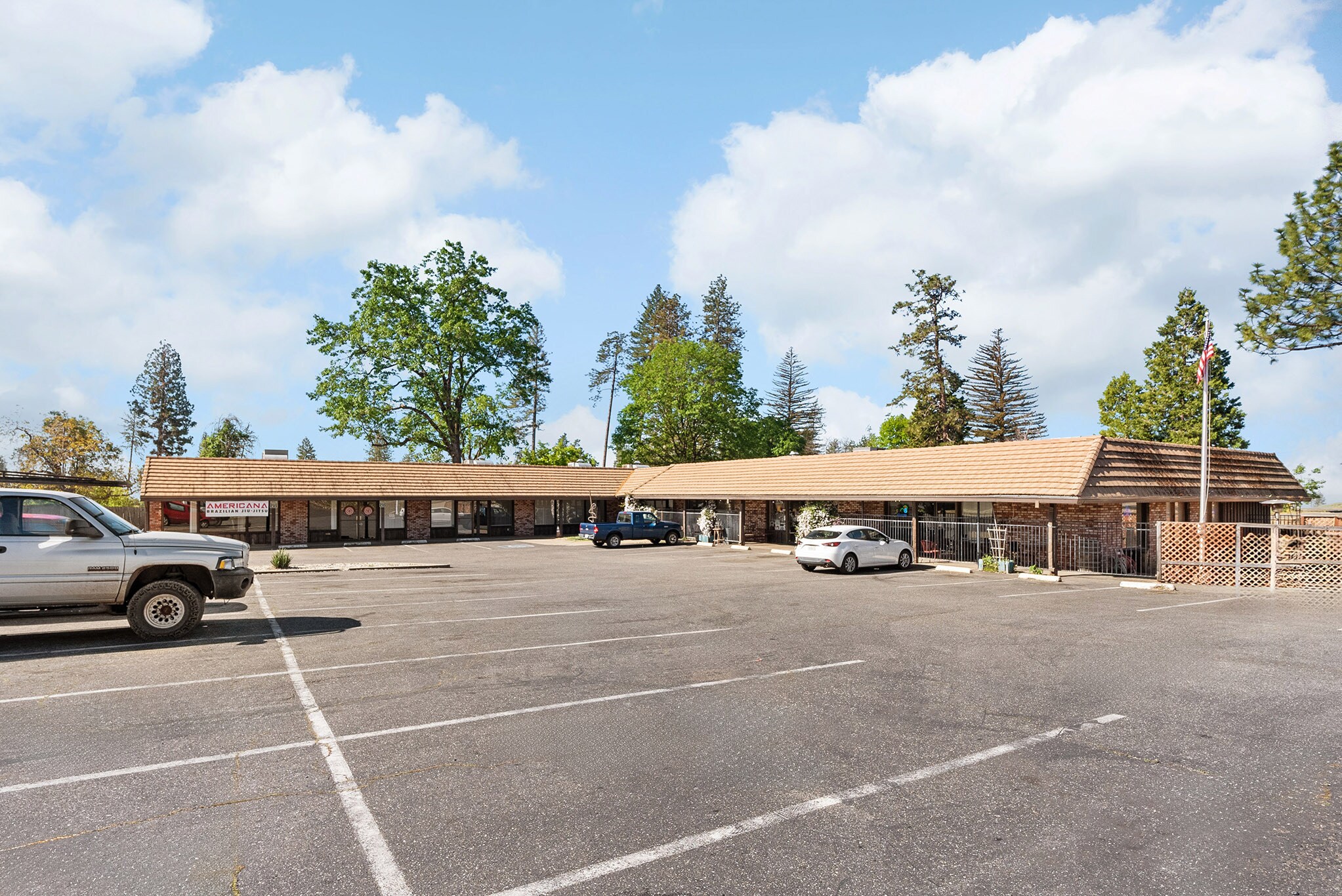 7126 Skyway, Paradise, CA for Sale