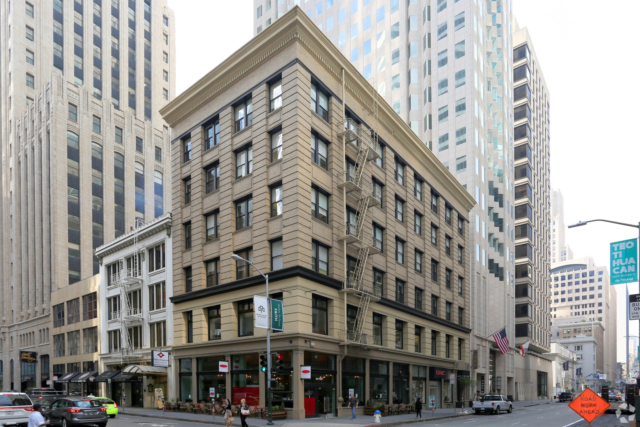 201-221 Pine St, San Francisco, CA for Rent