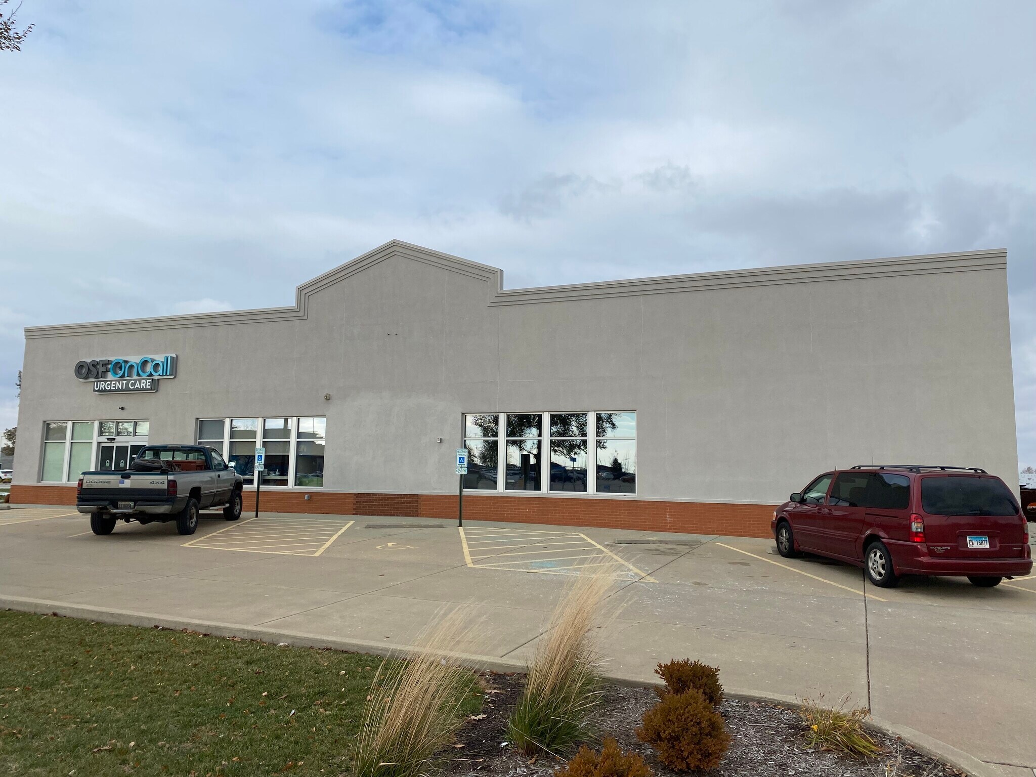 841 Broadmeadow Rd, Rantoul, IL for Rent