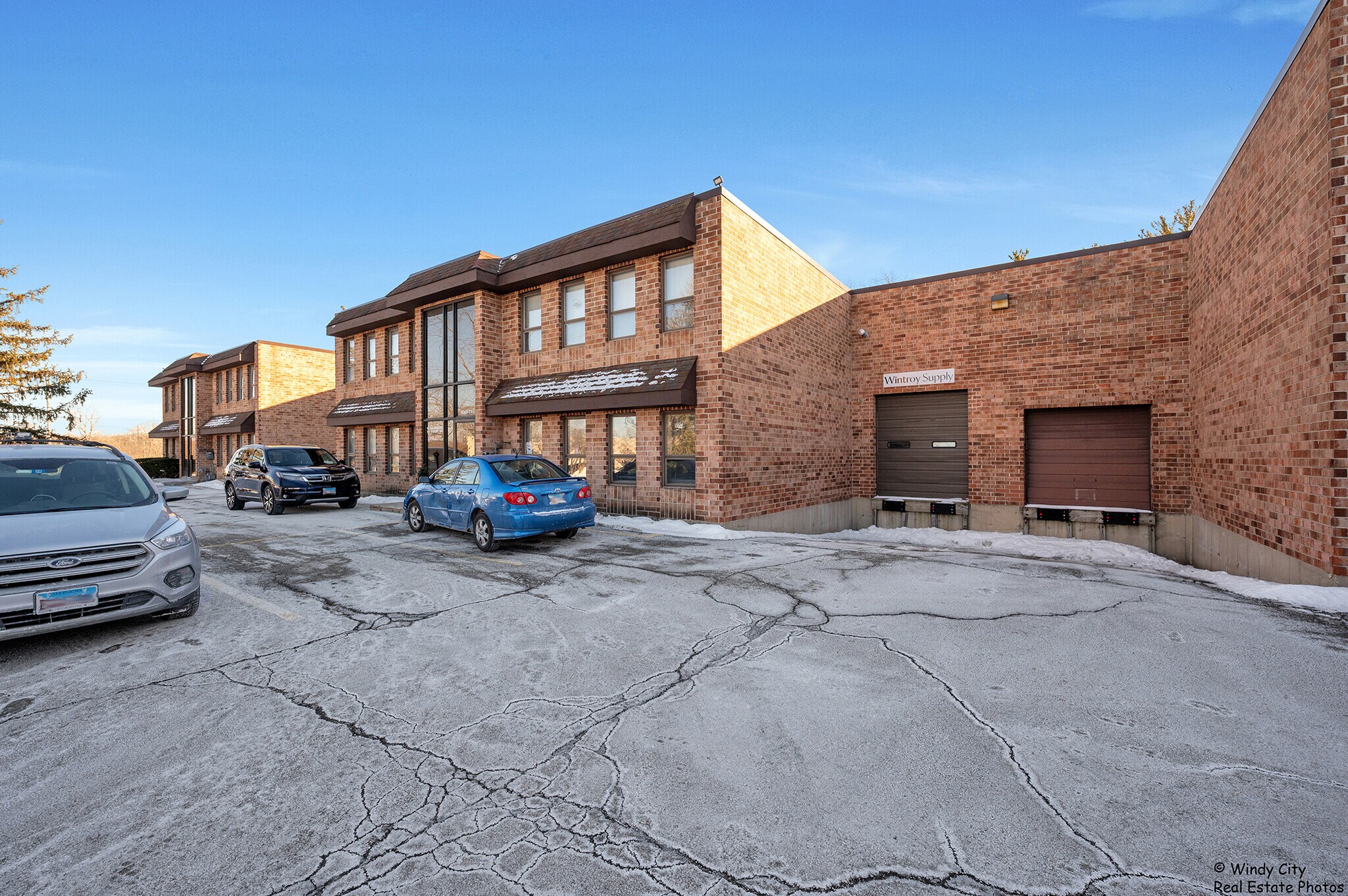 4059-4081 Joseph Dr, Waukegan, IL for Rent