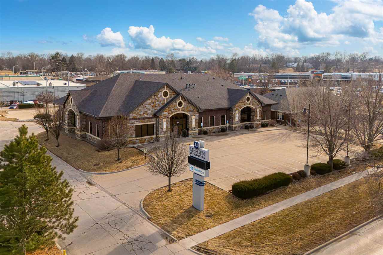 1570 Mall Dr, Iowa City, IA for Rent