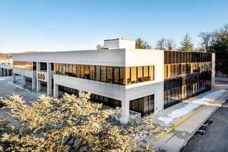 Great Neck, NY Office/Medical - 900 Northern Blvd