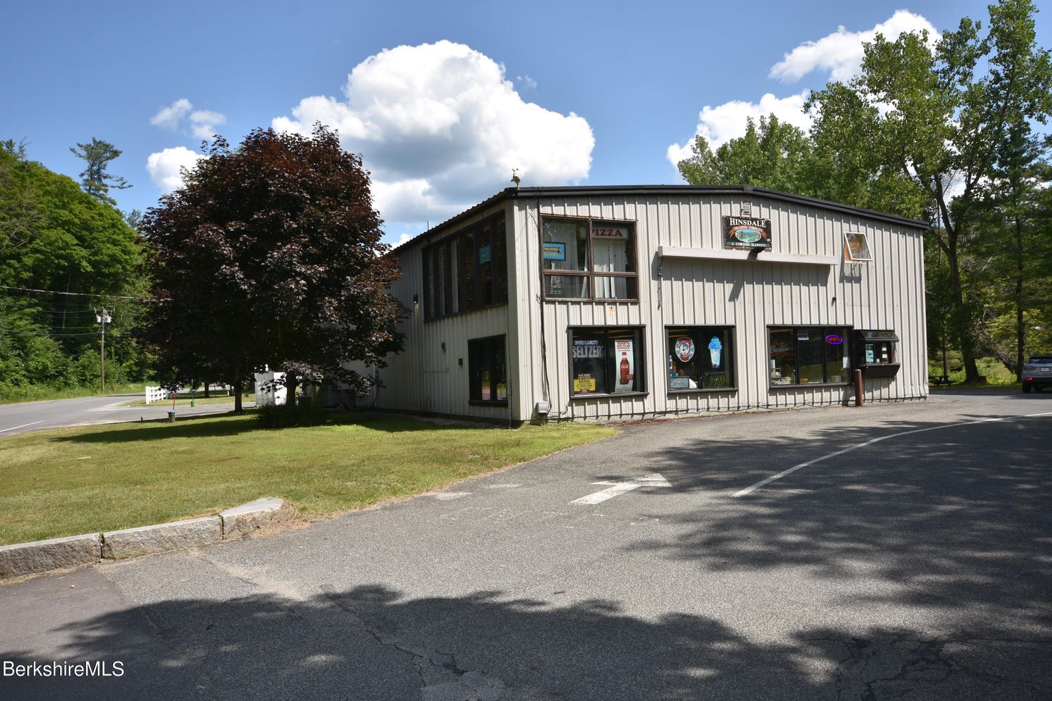 529 Old Dalton Hinsdale, MA 01235 Retail Property for Lease on