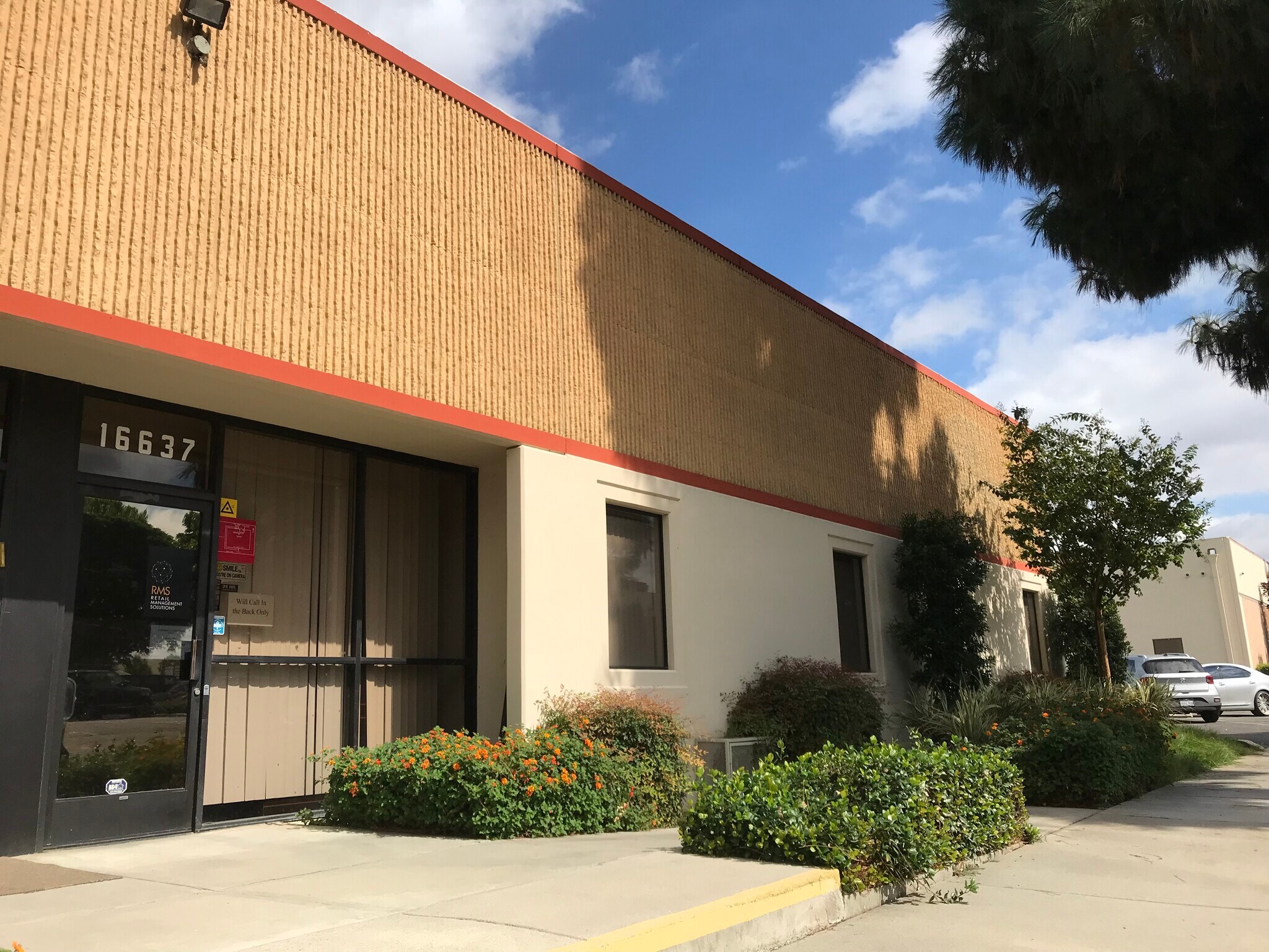 16637 Arminta St, Van Nuys, CA for Rent