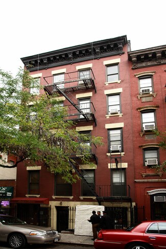 New York, NY Retail - 457 W 50th St