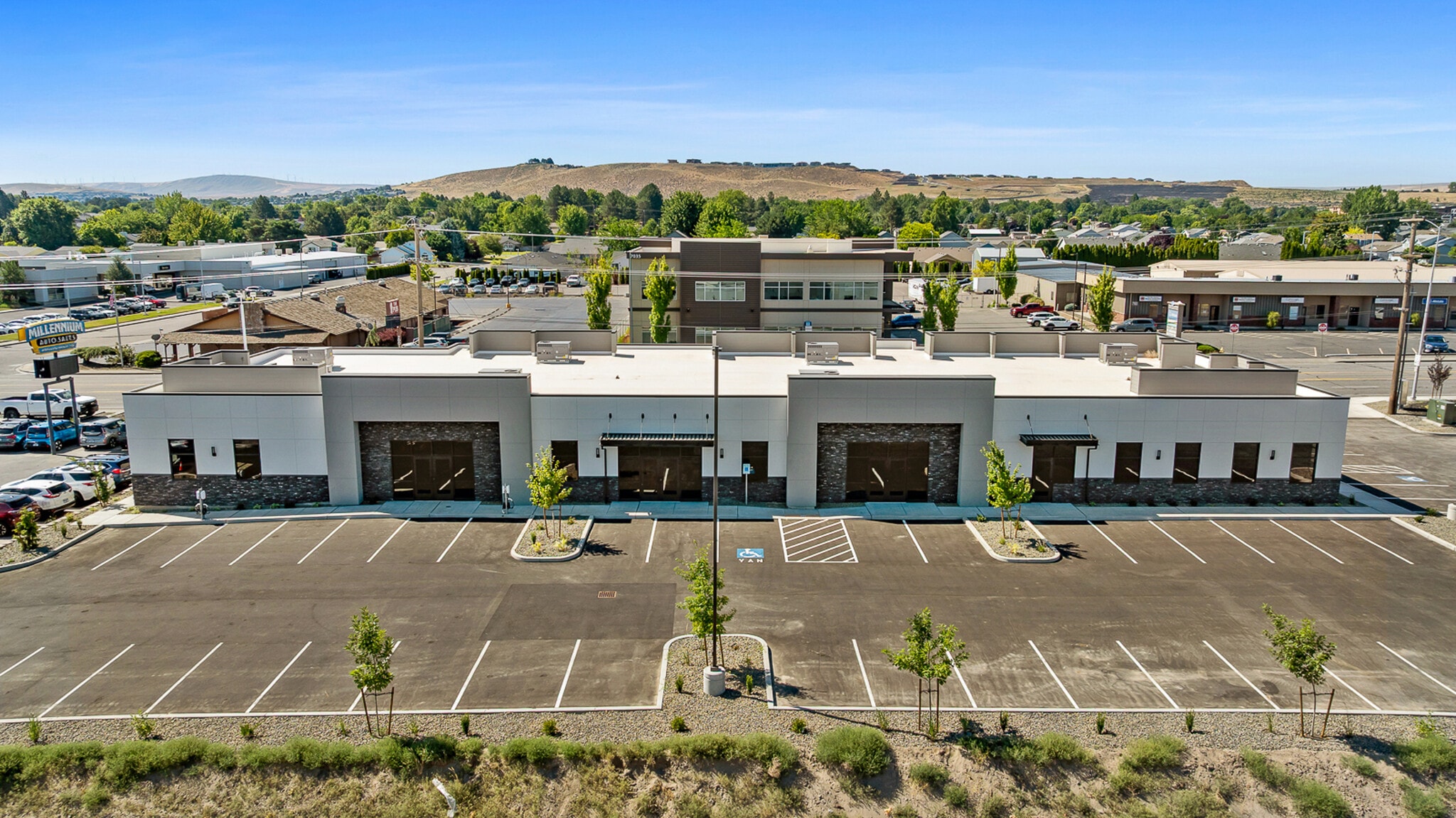 7034 W Clearwater Ave, Kennewick, WA for Rent