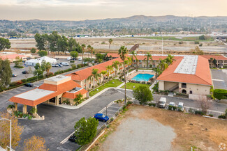 Anaheim, CA Apartments - 5710 E La Palma Ave