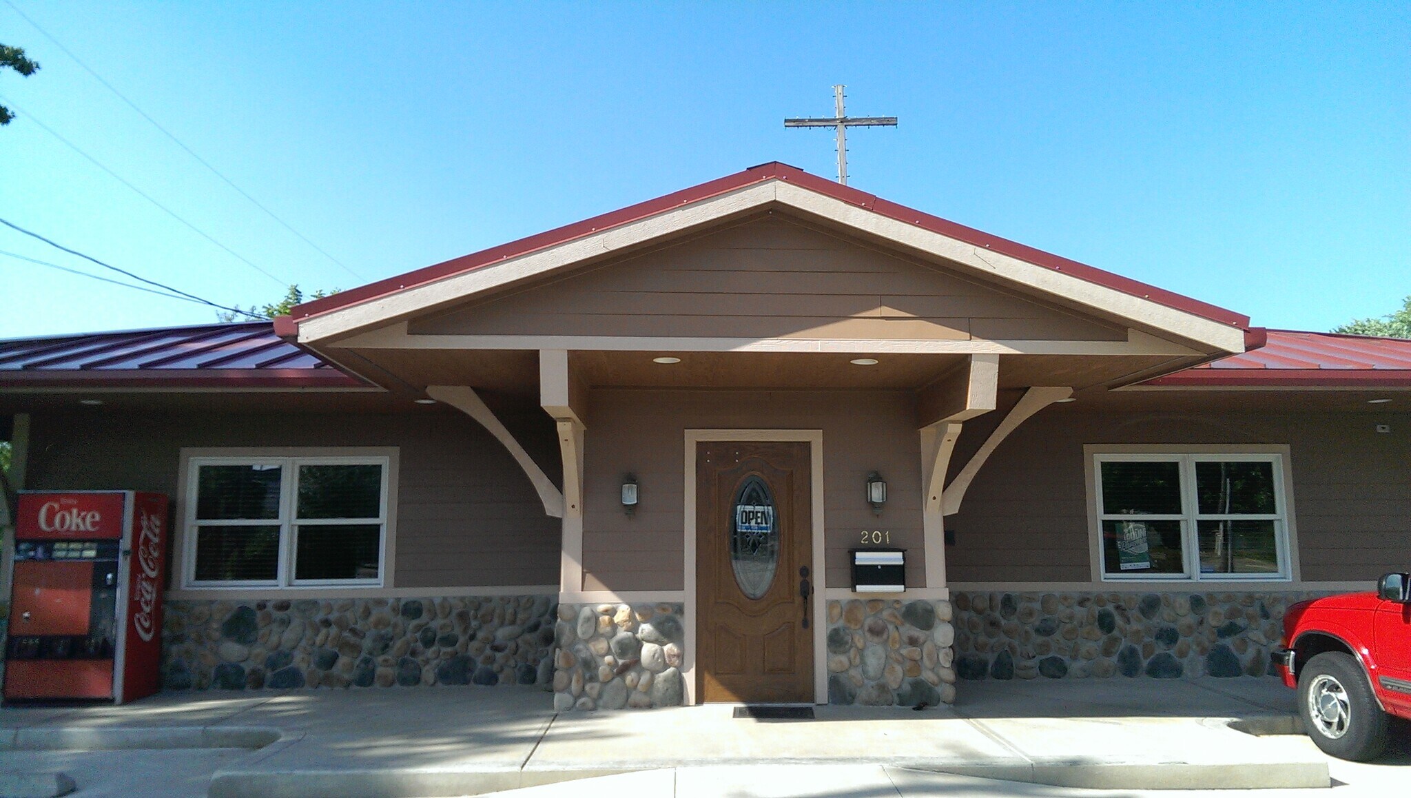 201 E Water St, Pendleton, IN for Rent