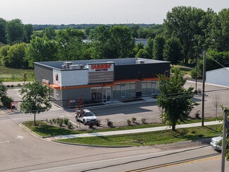 Richmond, IL Retail - 10909 N Main St