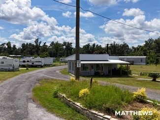 Perry, FL Manufactured Housing/Mobile Housing - 2785 S Byron Butler Pky