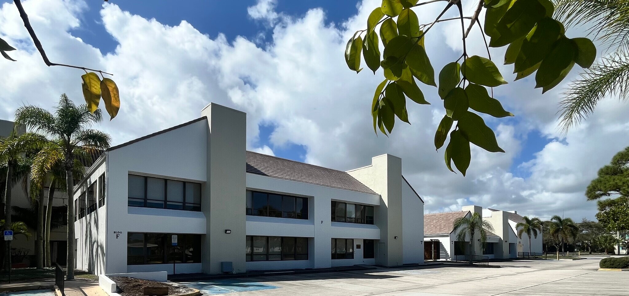 900 SE Ocean Blvd, Stuart, FL for Rent