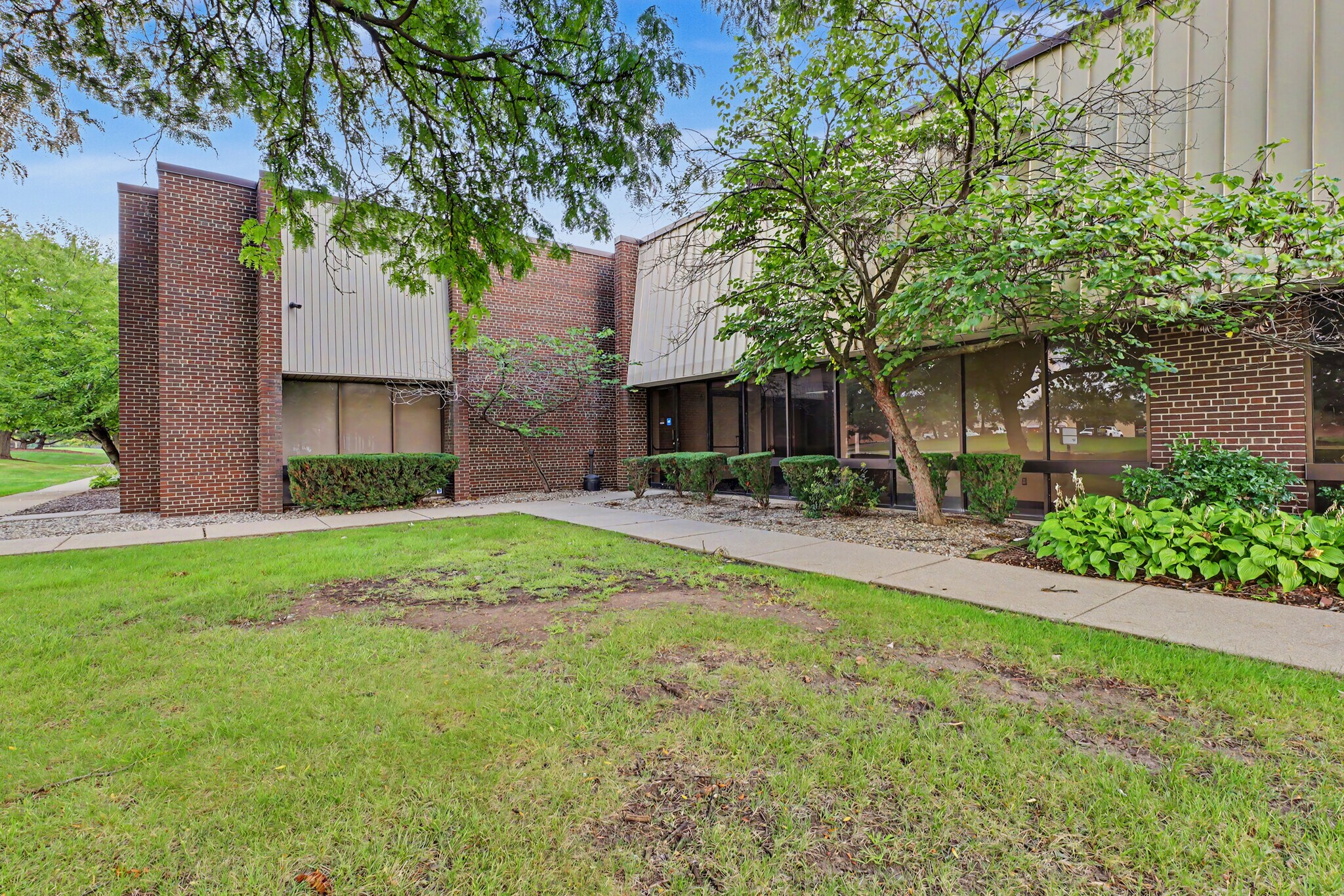 15301 Century Dr, Dearborn, MI for Rent