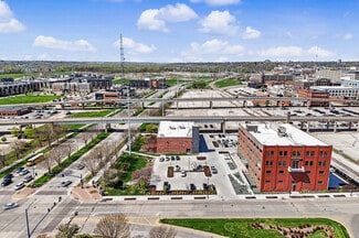 Des Moines, IA Flex - 113 SW 8th St Des Moines, IA Flex - 113 SW 8th St