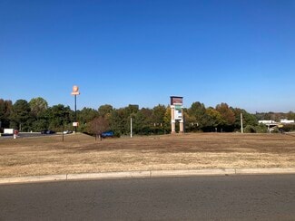 Forsyth, GA Commercial Land - 130 N Lee St