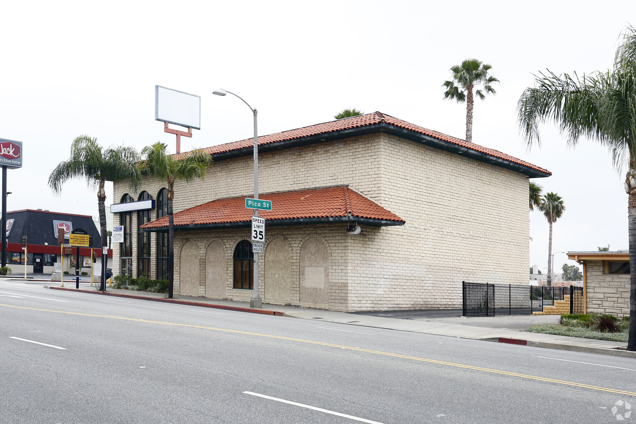 400 San Fernando Mission Blvd, San Fernando, CA for Rent