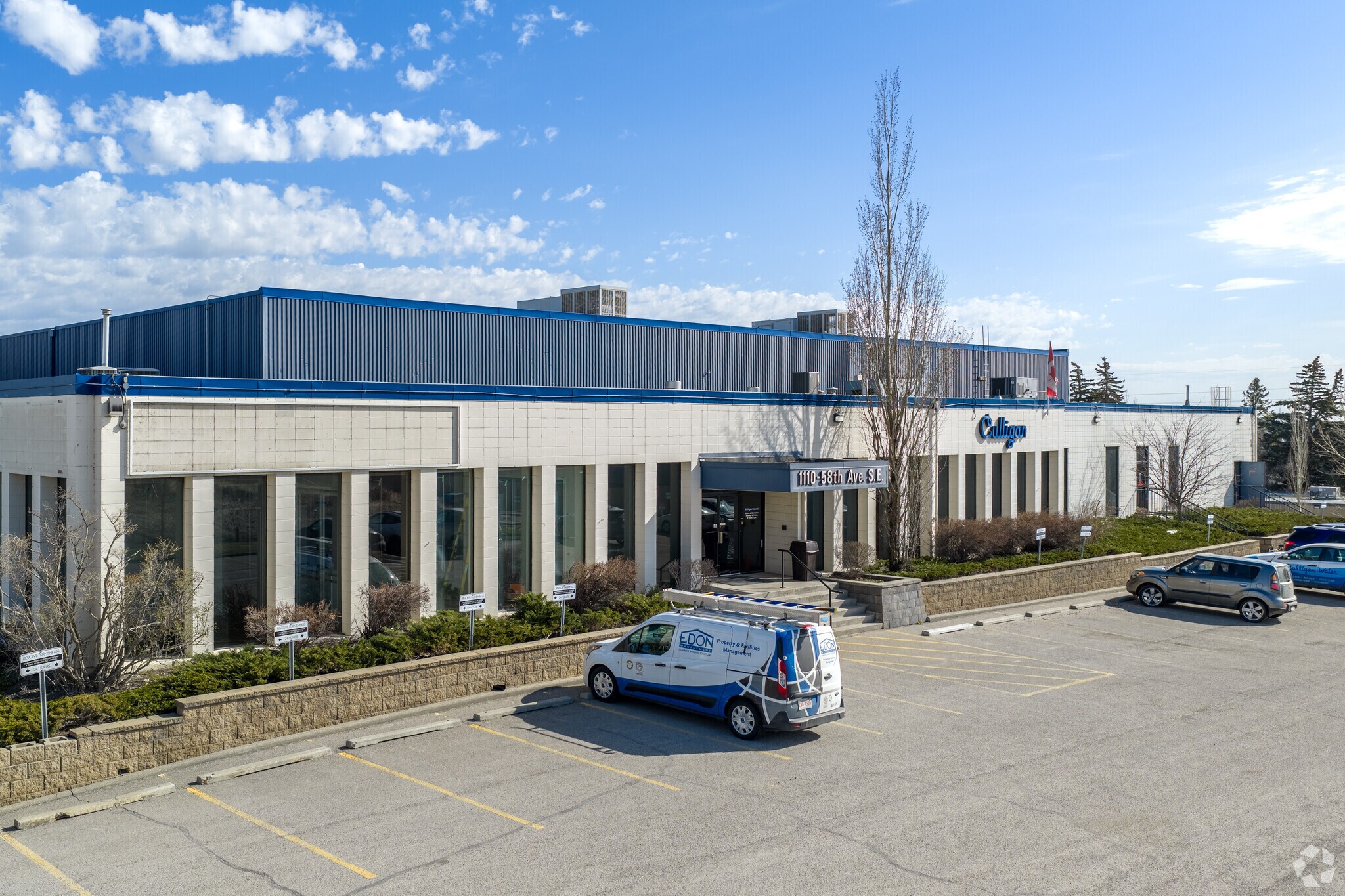 1110 58th Ave SE, Calgary, AB for Rent