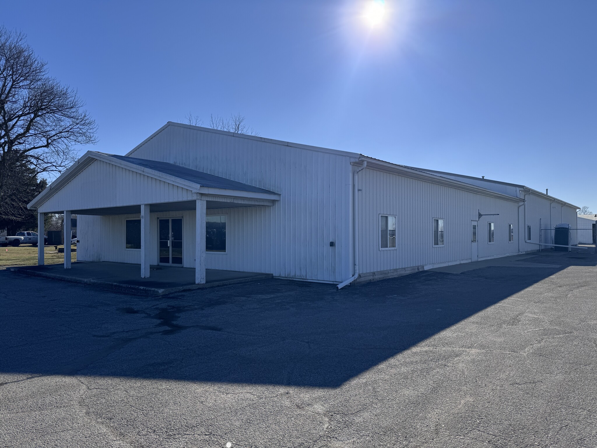 19828 US Highway 6, New Paris, IN for Rent