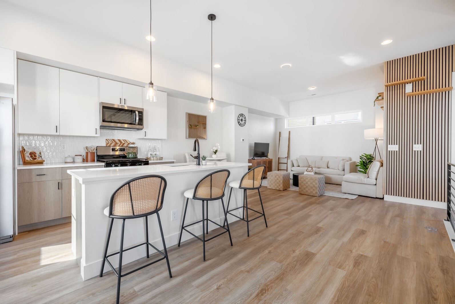 2900 W Parkside Pl, Denver, CO for Sale