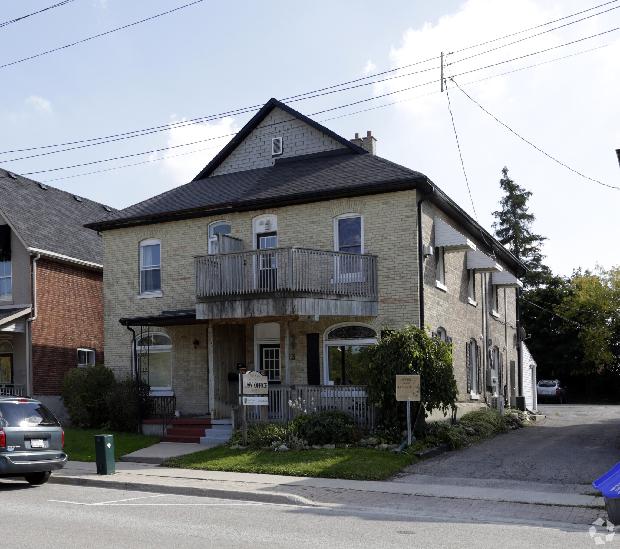 43 Worsley St, Barrie, ON for Rent