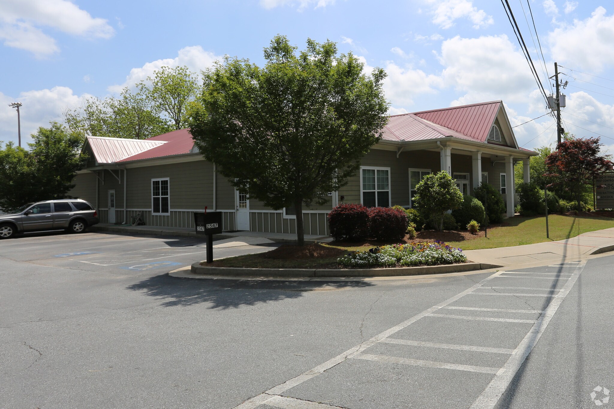 2547 Holly Springs Pky, Canton, GA for Rent