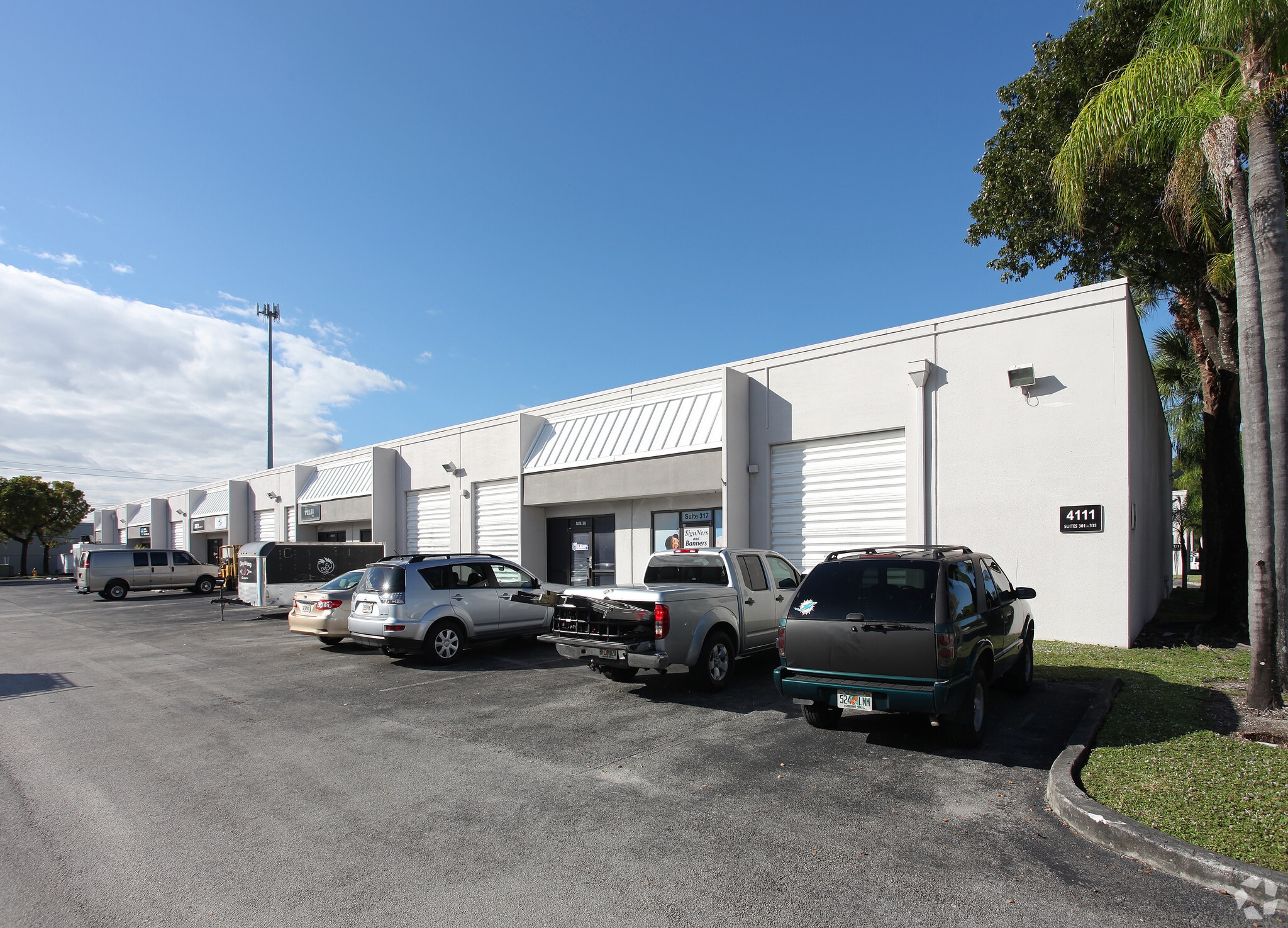 4111 SW 47th Ave, Davie, FL for Rent