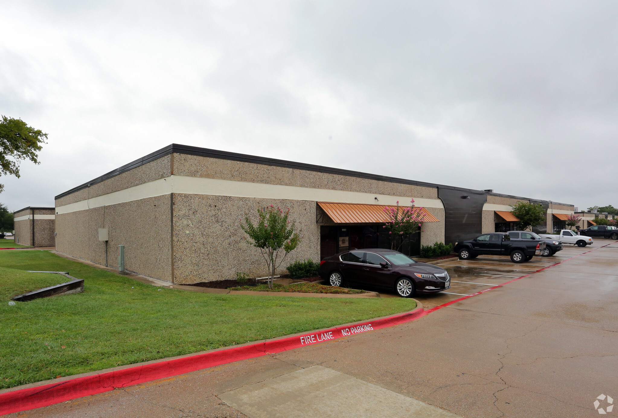 1224 W Corporate Dr, Arlington, TX for Rent