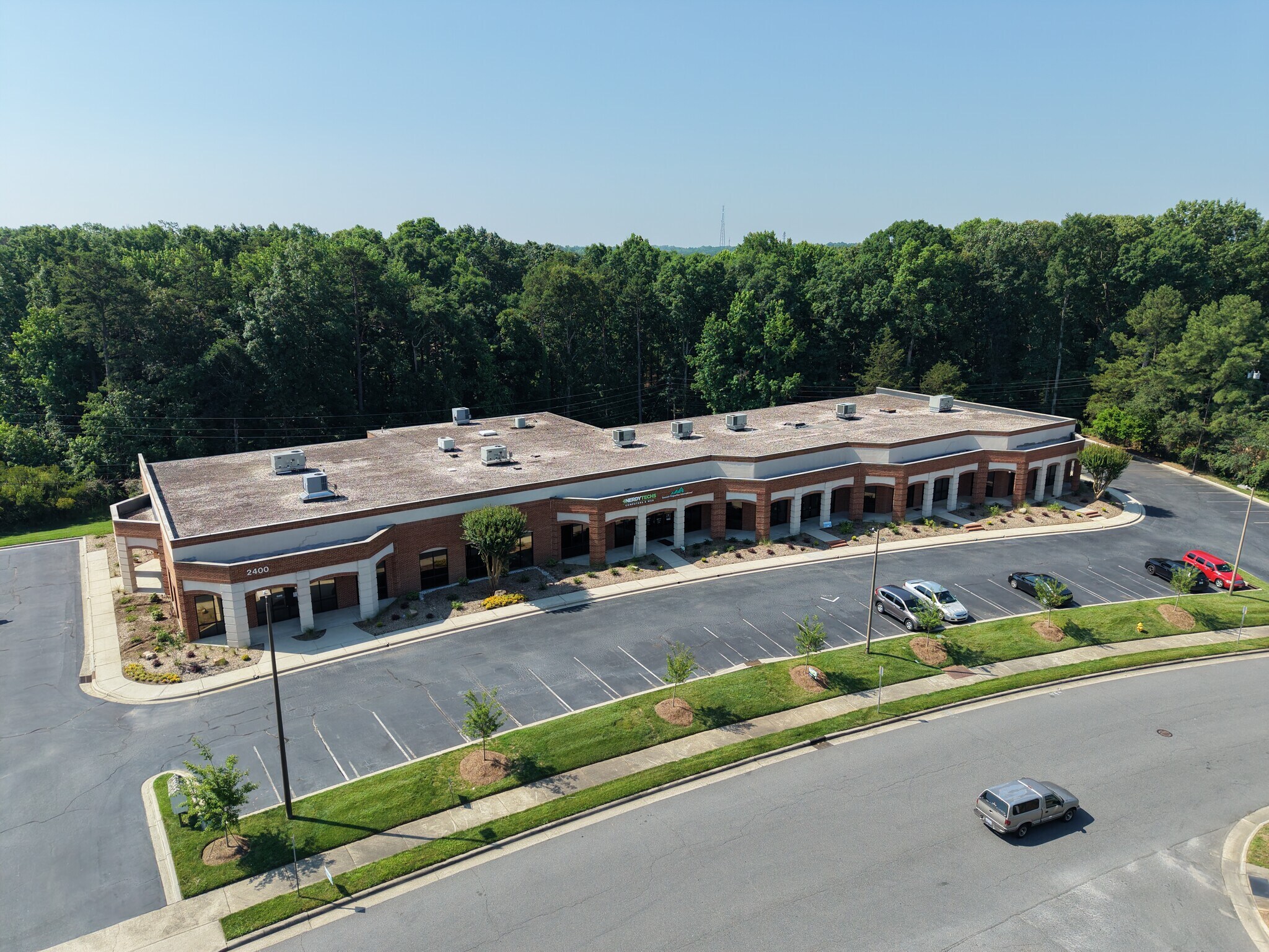 2400 Crownpoint Executive Dr, Charlotte, NC for Rent