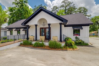 Savannah, GA Freestanding - 9 W Derenne Ave