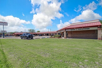 Arlington, TX Storefront Retail/Office - 138 S Bowen Rd