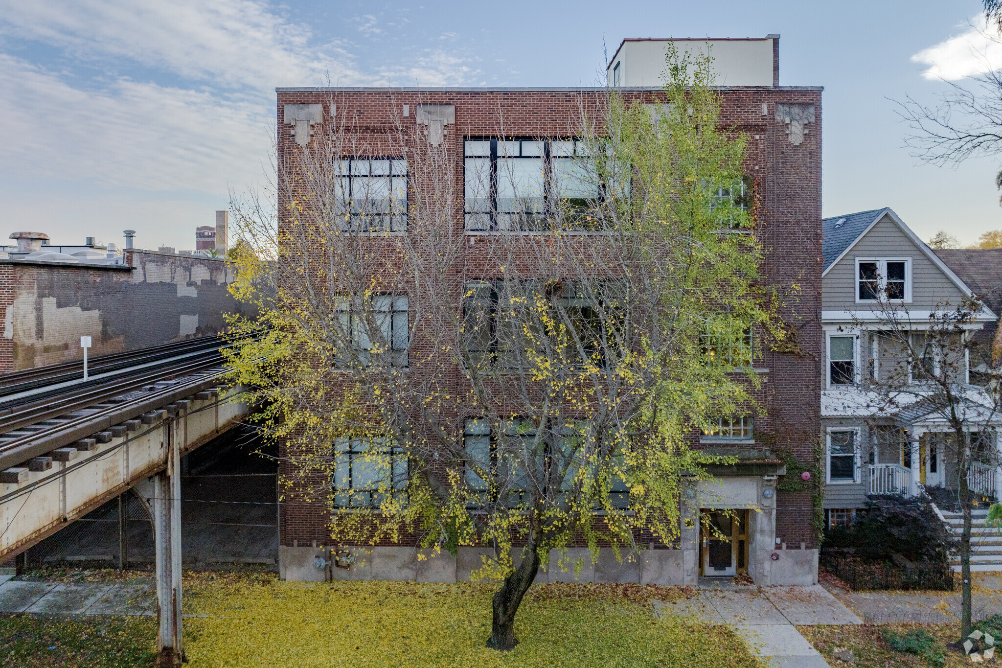 1821 W Berteau Ave, Chicago, IL for Sale