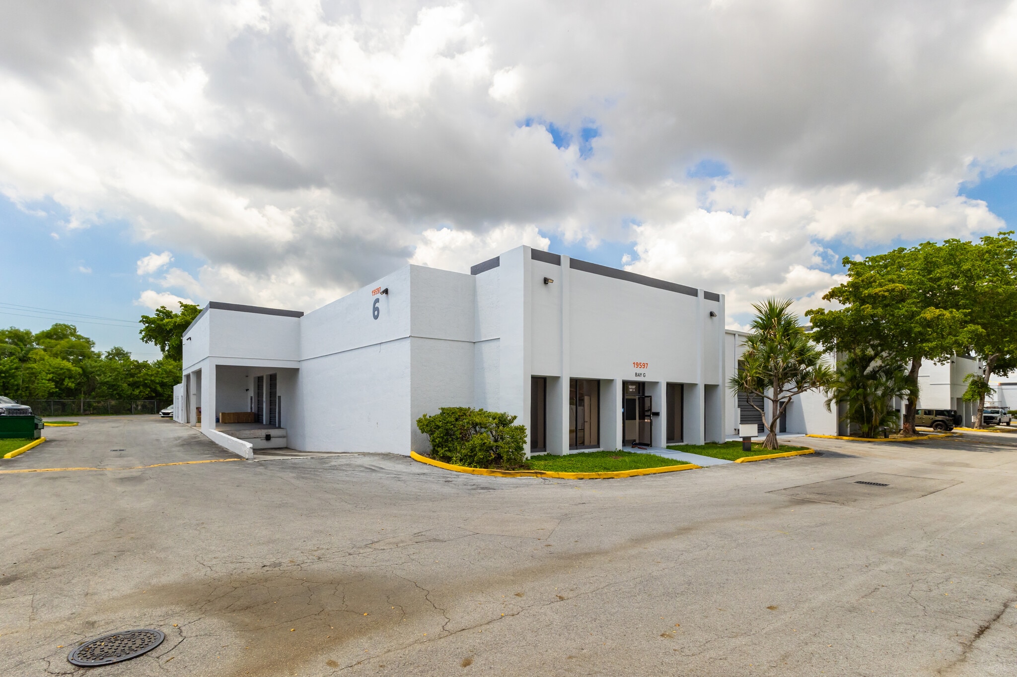 19555 NE 10th Ave, Miami, FL for Rent