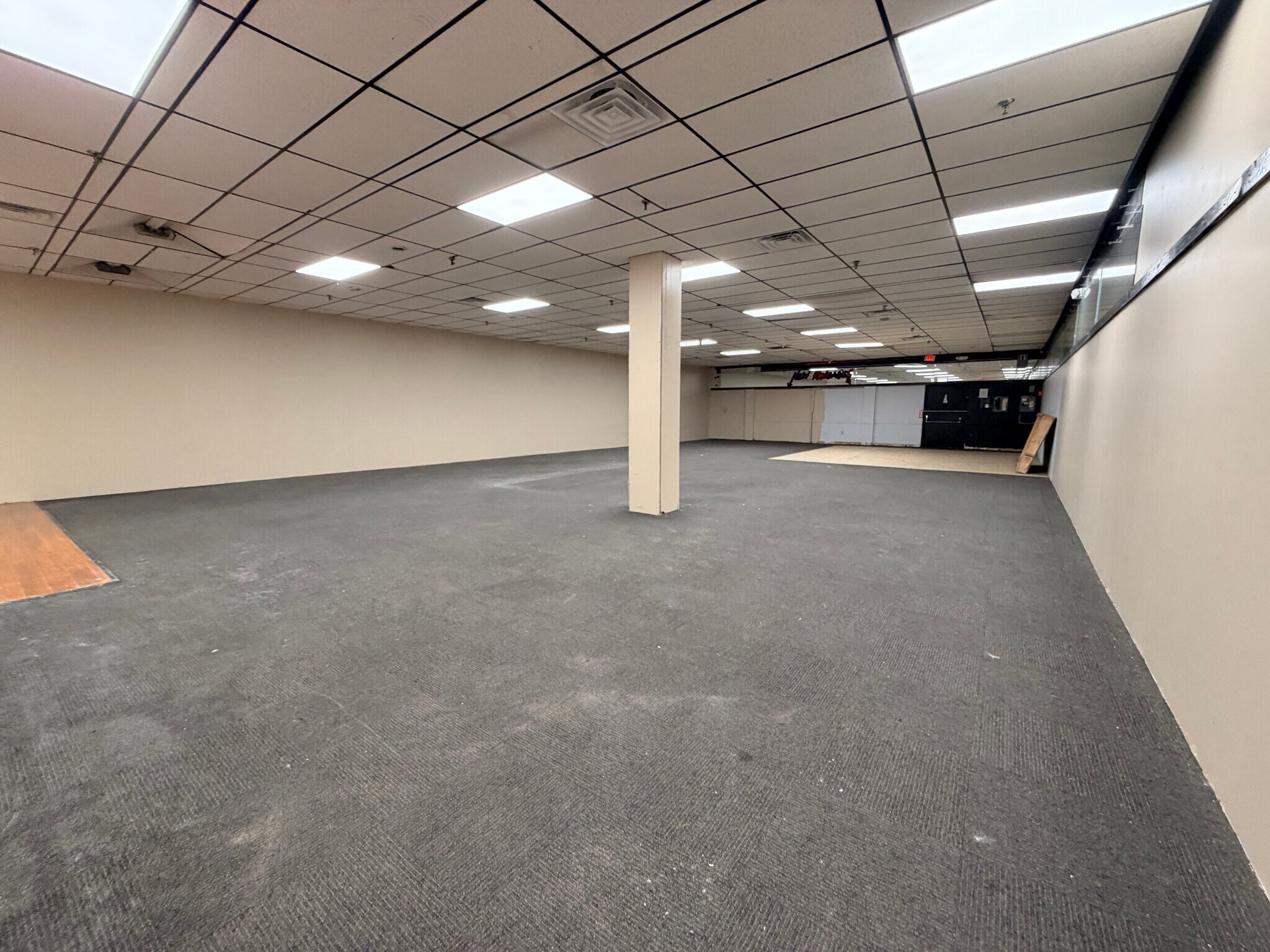 5611 N State Road 7, Fort Lauderdale, FL for Rent