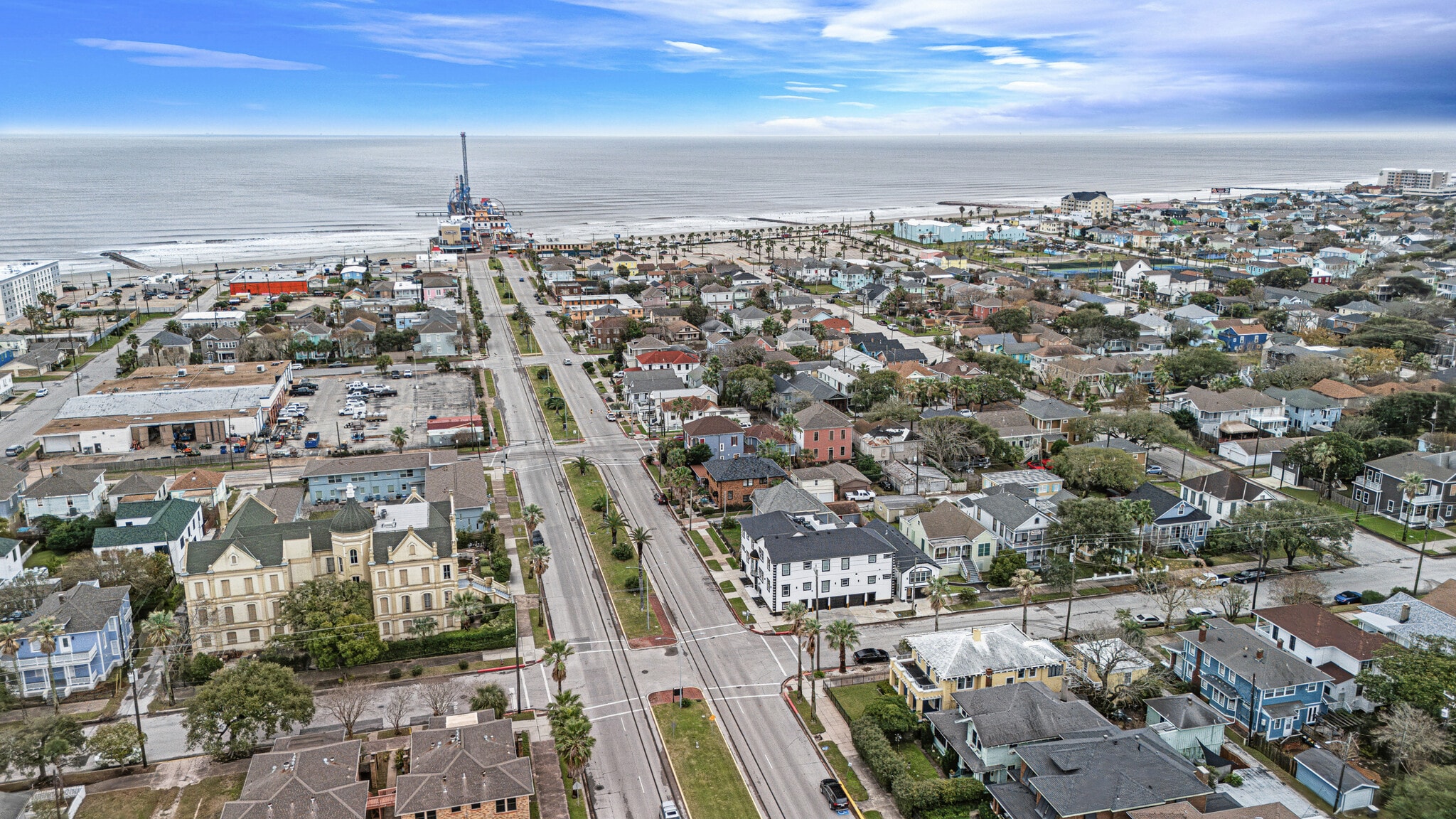 1723 25th St, Galveston, TX for Sale