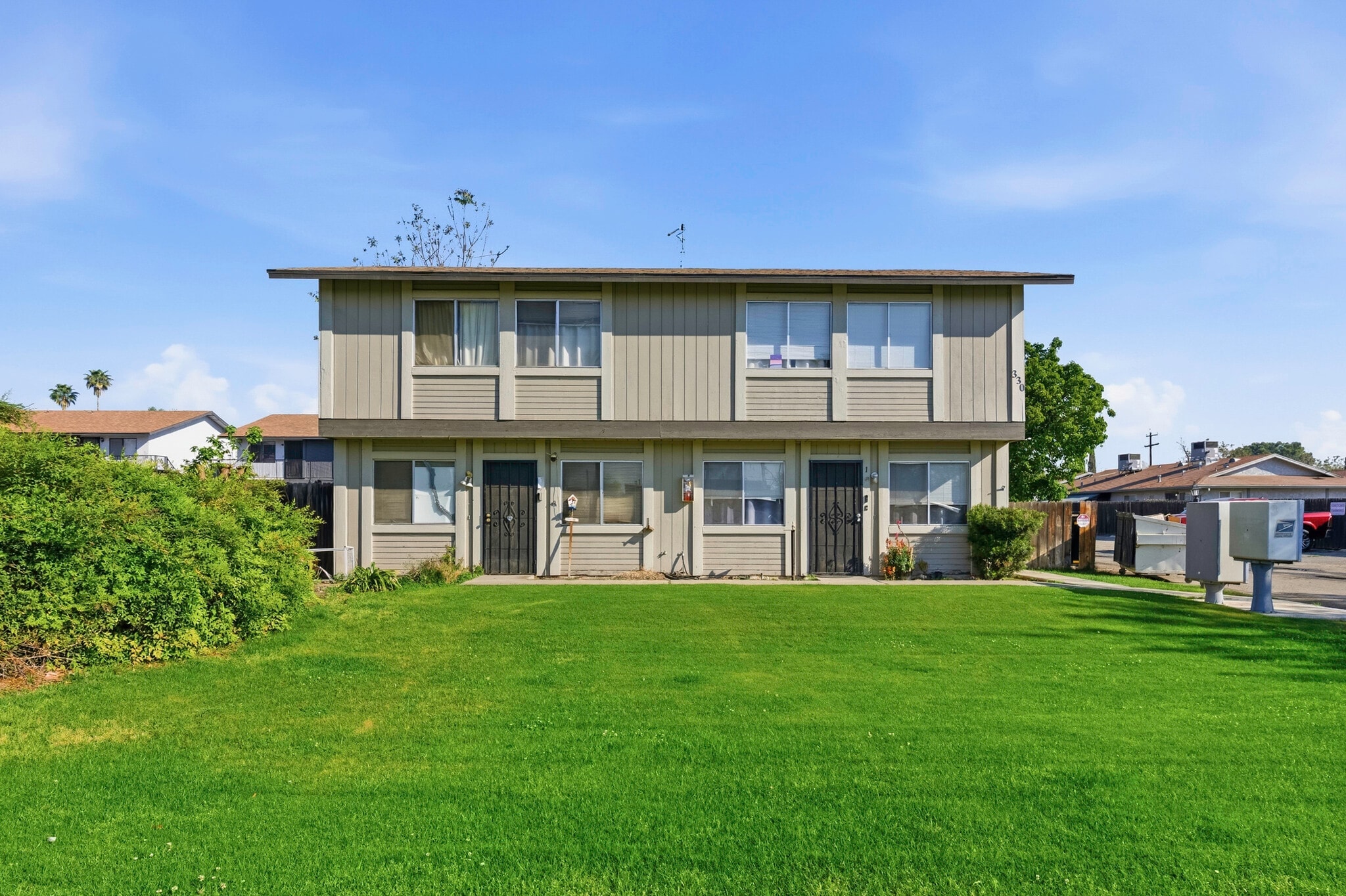 330 Roberts Ln, Bakersfield, CA for Sale