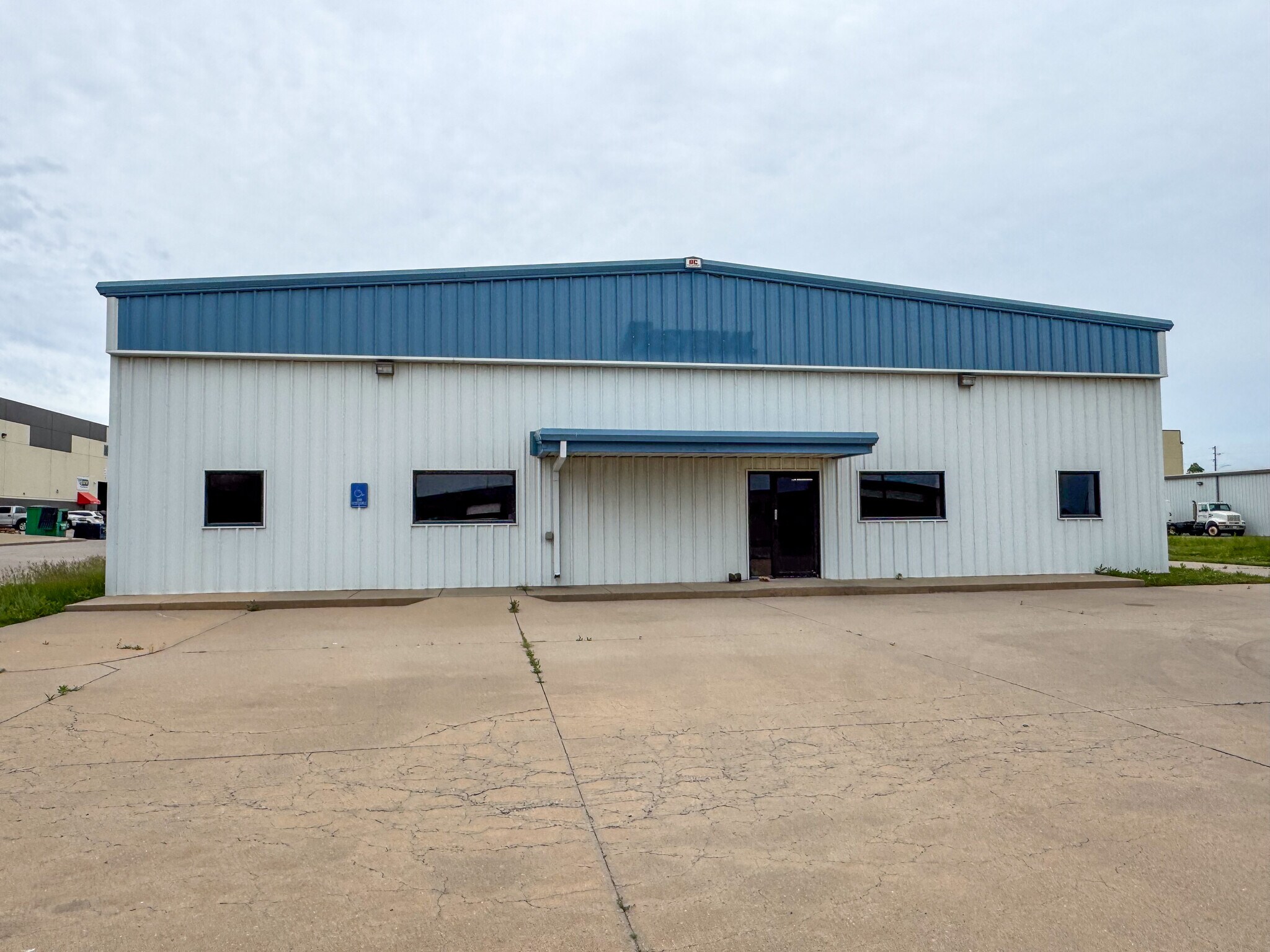 3040 N Ohio St, Wichita, KS for Sale