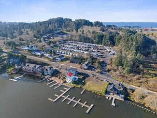 Lincoln City, OR Retail - 4006 NE West Devils Lake Rd