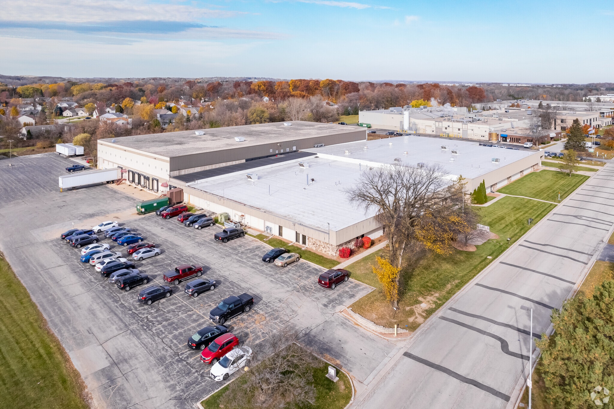 W194N11381 McCormick Dr, Germantown, WI for Sale