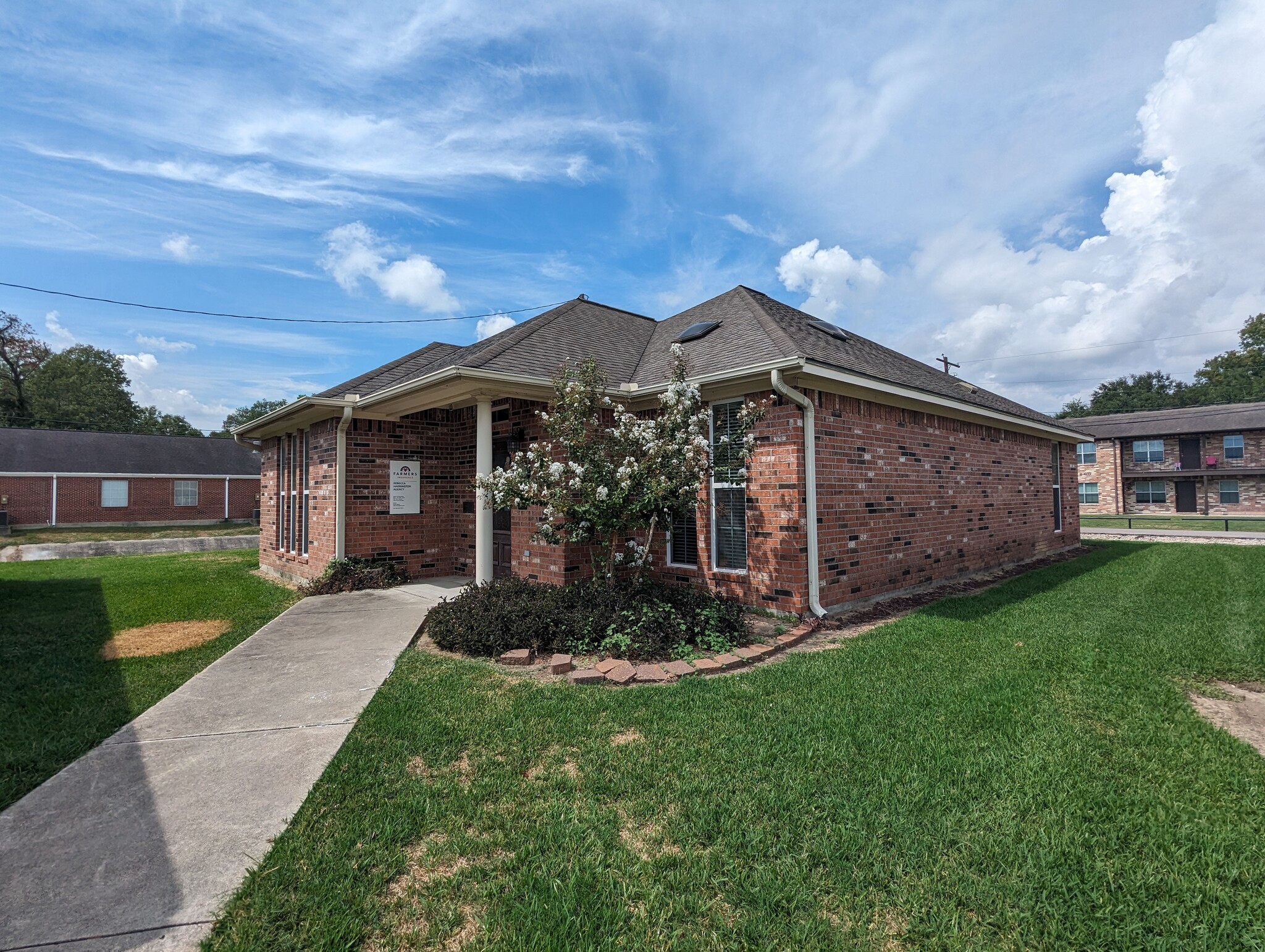 6870 Phelan Blvd, Beaumont, TX for Sale