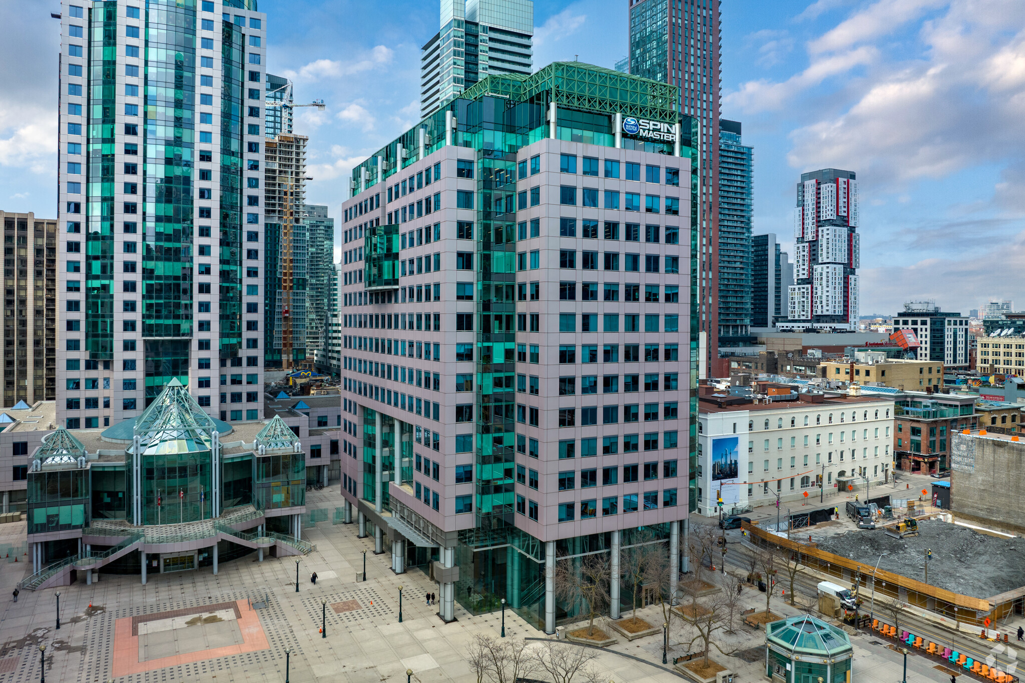 225 King St W, Toronto, ON for Rent